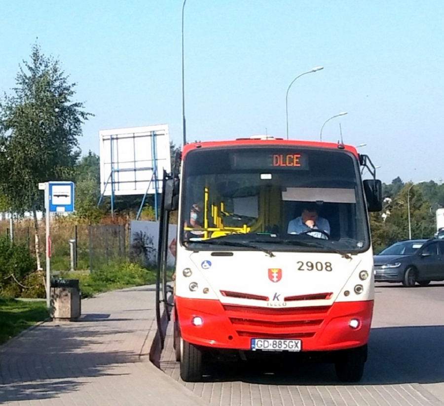 1419491181763986-bus3.png